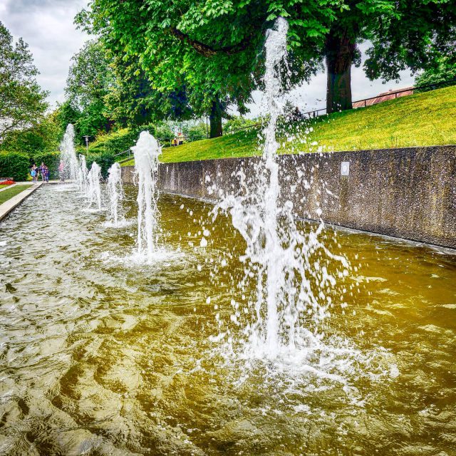 Brunnen im Hofgarten. - kempten, hofgarten, Brunnen, Springbrunnen